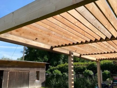 La terrasse de Pierre-François enfin à l'ombre !