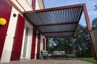Vignette de l'article : Quand les connecteurs 240 rendent possible une pergola de grande portée sans compromis