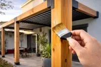 Vignette de l'article : Comment entretenir le bois ?