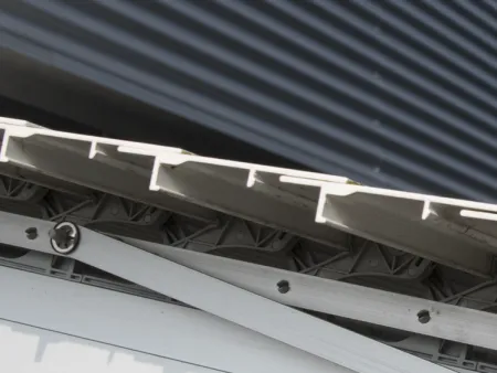 Persienne en aluminium 96-E