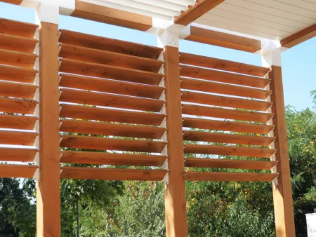 Mélanger des lames bois et aluminium