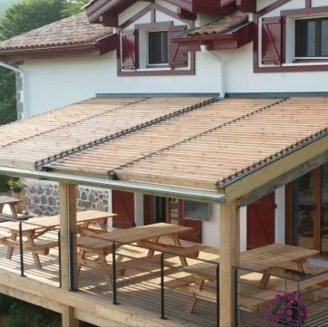 Pergola avec lames 27mm