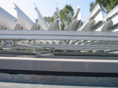 Persienne en aluminium 75-E