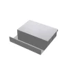 Vue latérale d'un échantillon d'une lame en aluminium pour pergola bioclimatique coloris Gris galet RAL 9006 texture L634A