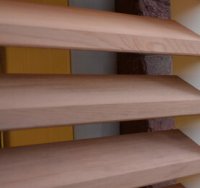 Vignette de l'article : Persienne en bois 68-W