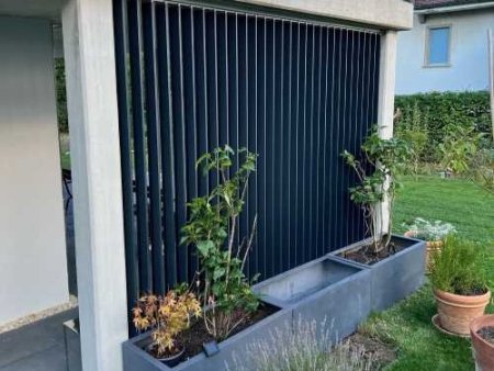 Un brise-vue alu vertical SUNDIY